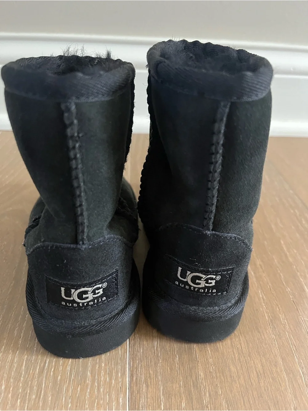 UGG Classic Toddler Boots in Black size 8